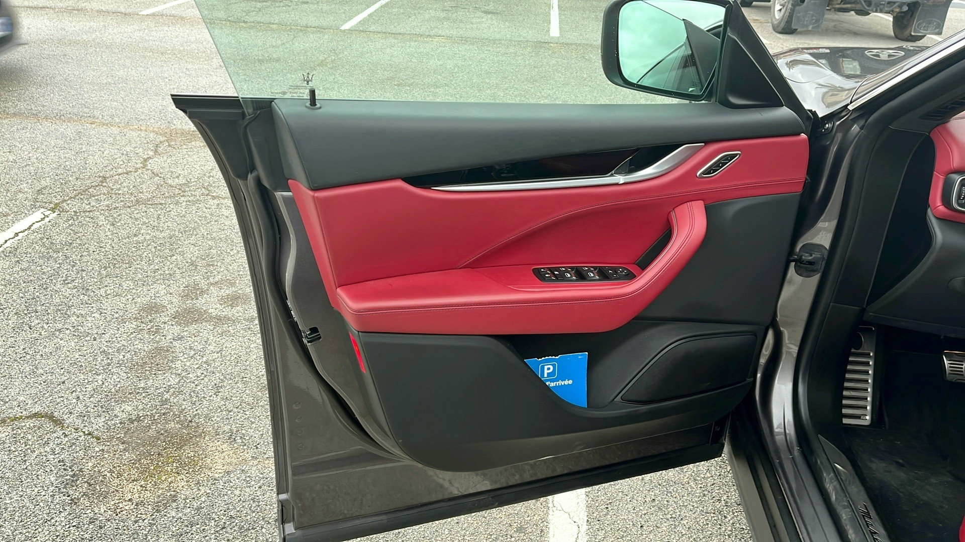 maserati-levante-occasion-2018-porte-avant-gauche