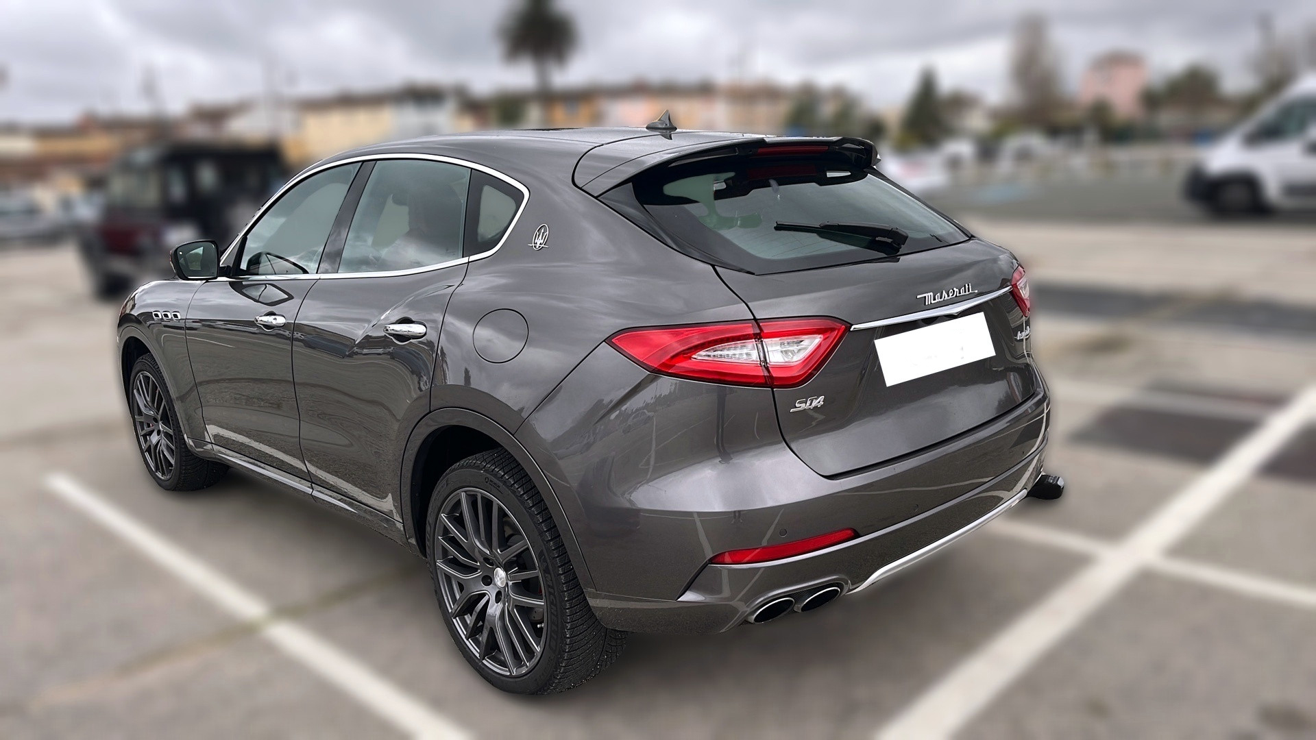 maserati-levante-occasion-2018-profil-arriere-gauche