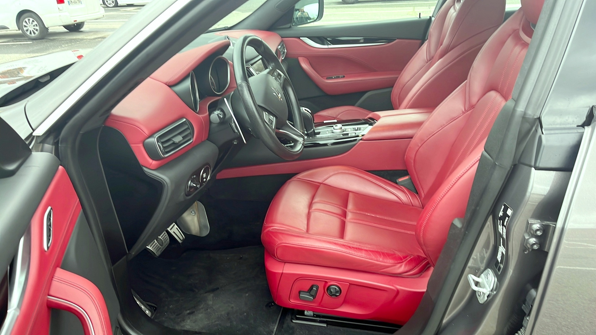 maserati-levante-occasion-2018-transversal-conducteur